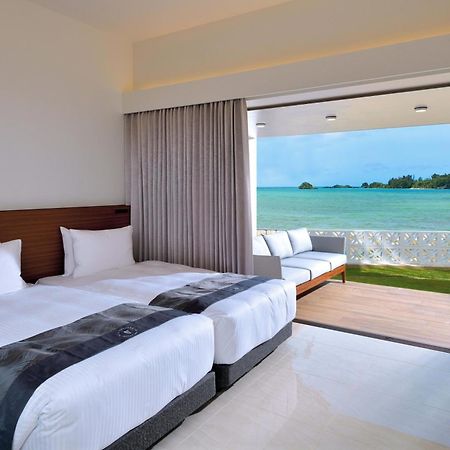 Villa Valiosa On The Beach Onna Buitenkant foto