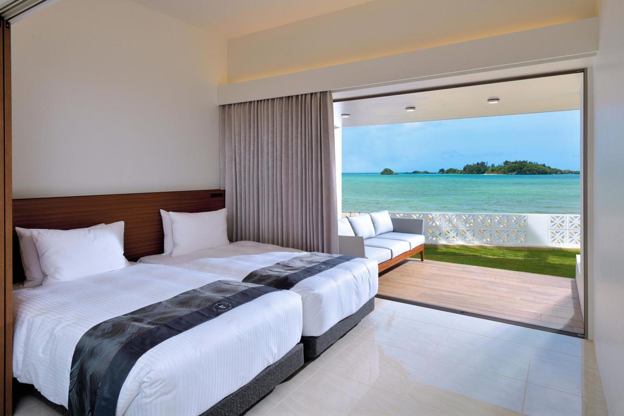 Villa Valiosa On The Beach Onna Buitenkant foto